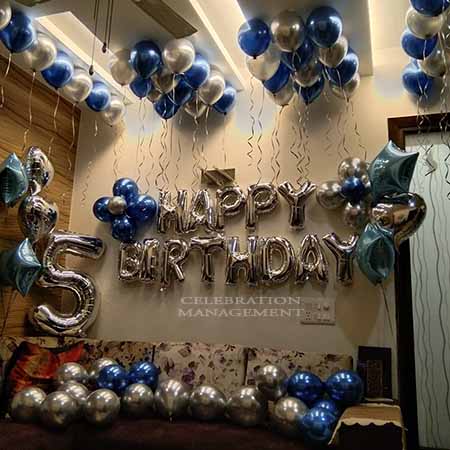 Simple Chrome Balloon Decoration