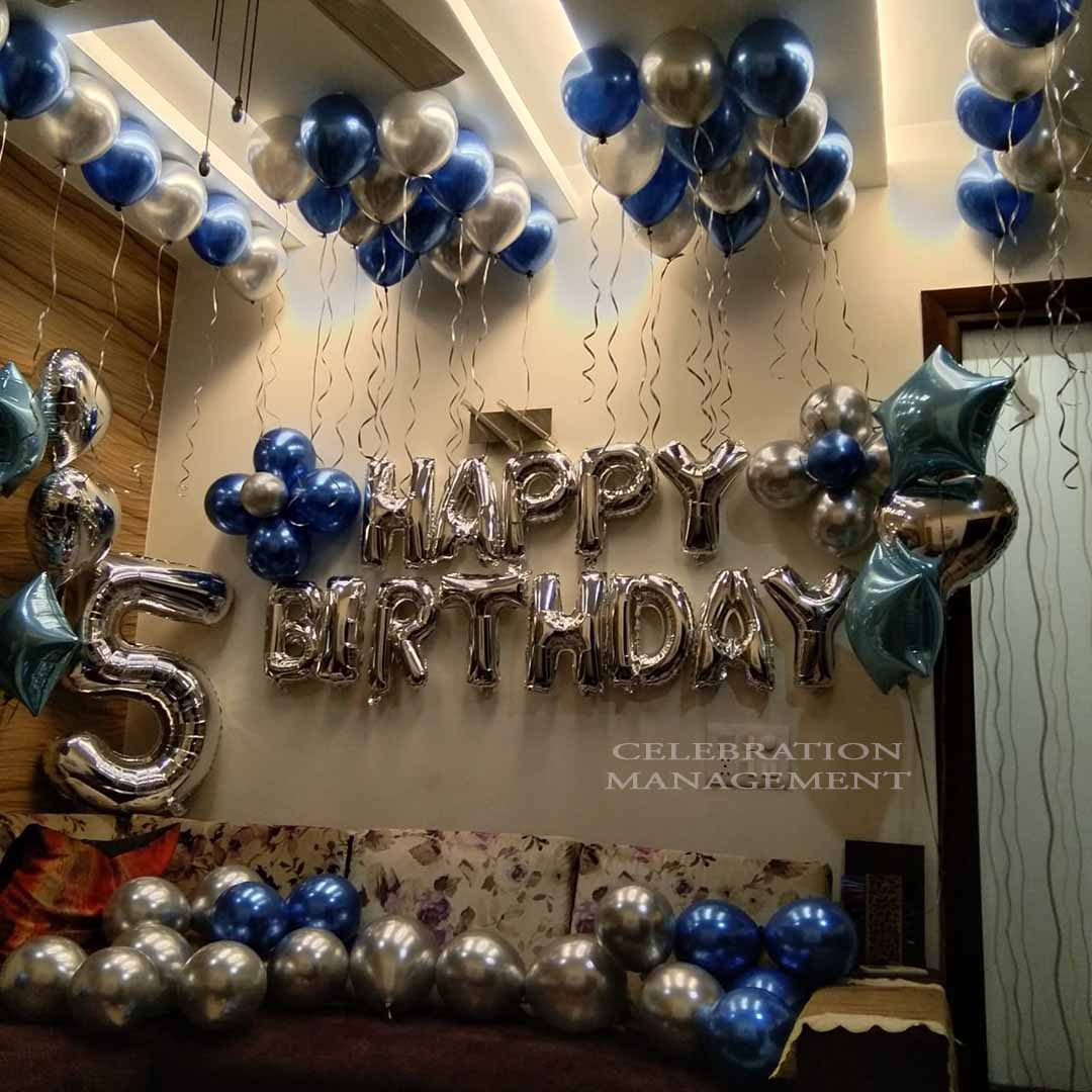 Simple Chrome Balloon Decoration