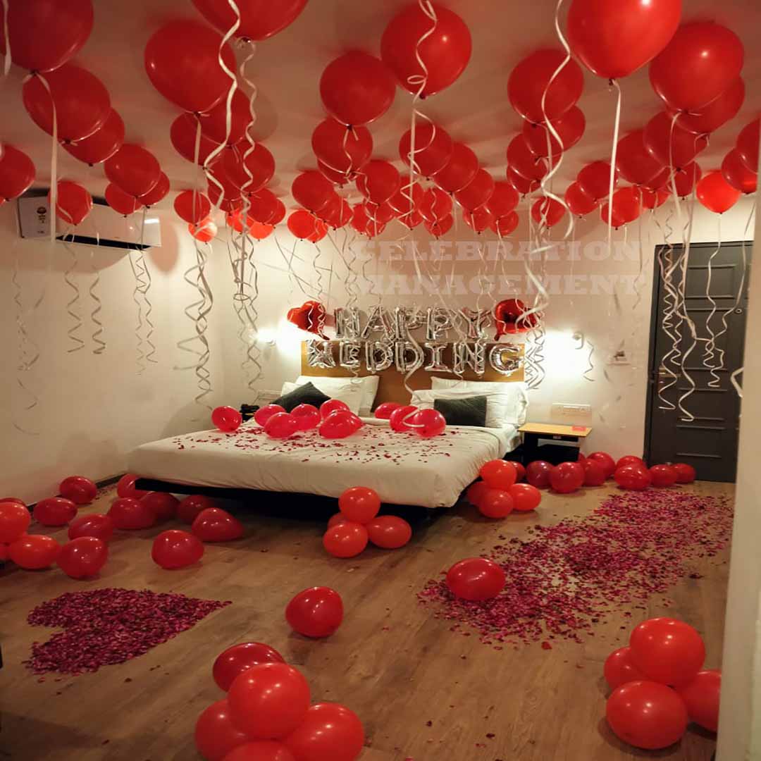 Simple 1st Night Decoration